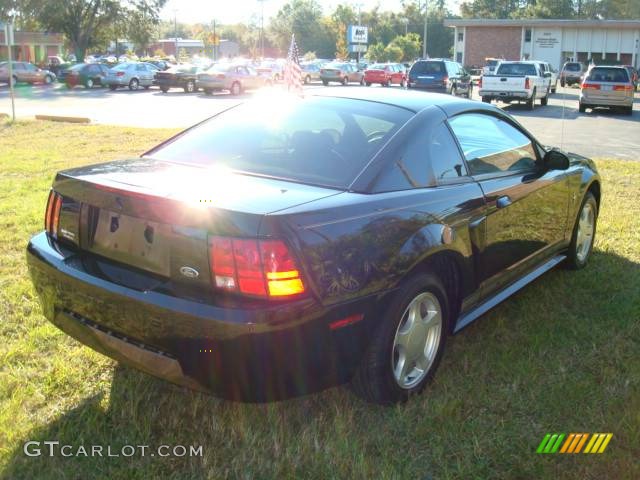 2003 Mustang V6 Coupe - Black / Dark Charcoal photo #6