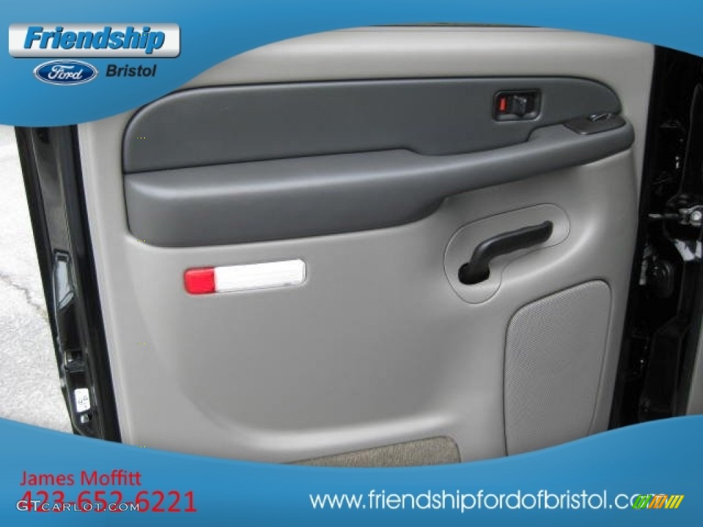 2003 Suburban 1500 Z71 4x4 - Black / Gray/Dark Charcoal photo #18