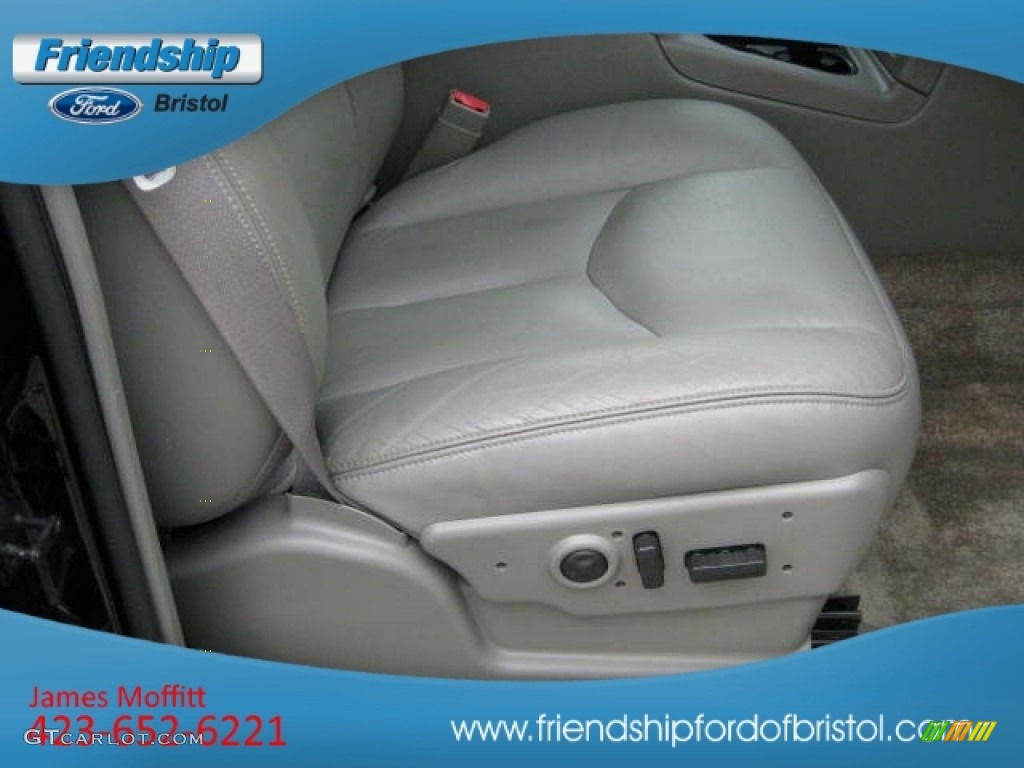 2003 Suburban 1500 Z71 4x4 - Black / Gray/Dark Charcoal photo #21