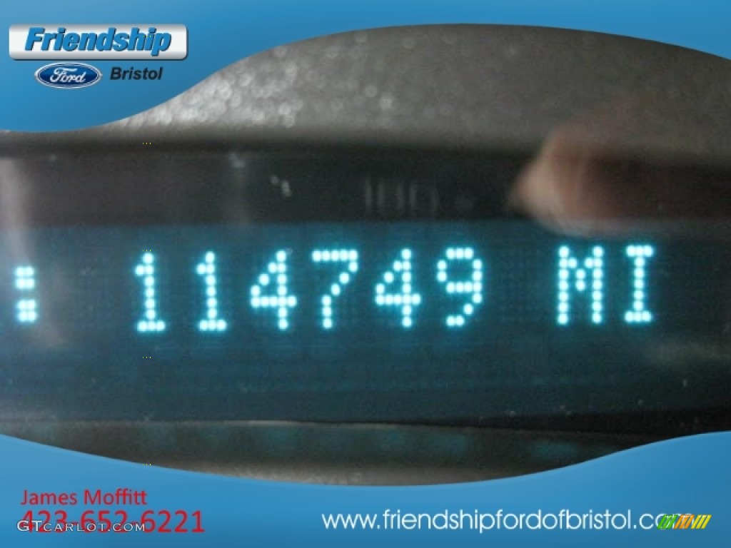 2003 Suburban 1500 Z71 4x4 - Black / Gray/Dark Charcoal photo #32