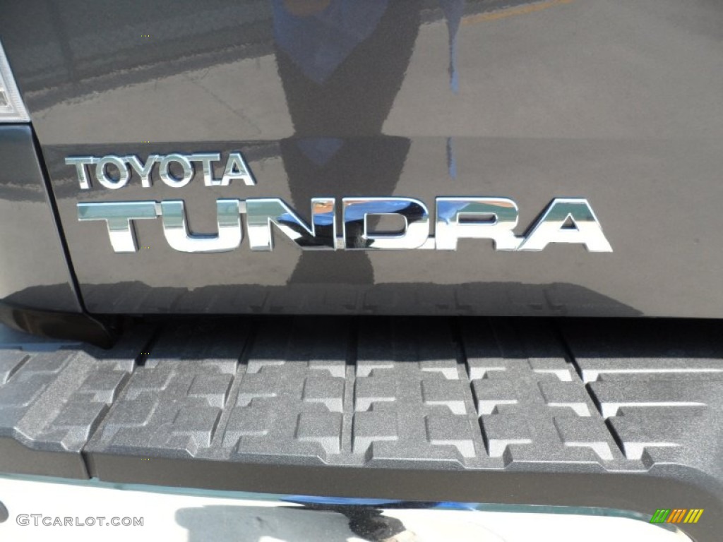 2011 Tundra Limited CrewMax - Magnetic Gray Metallic / Graphite Gray photo #17
