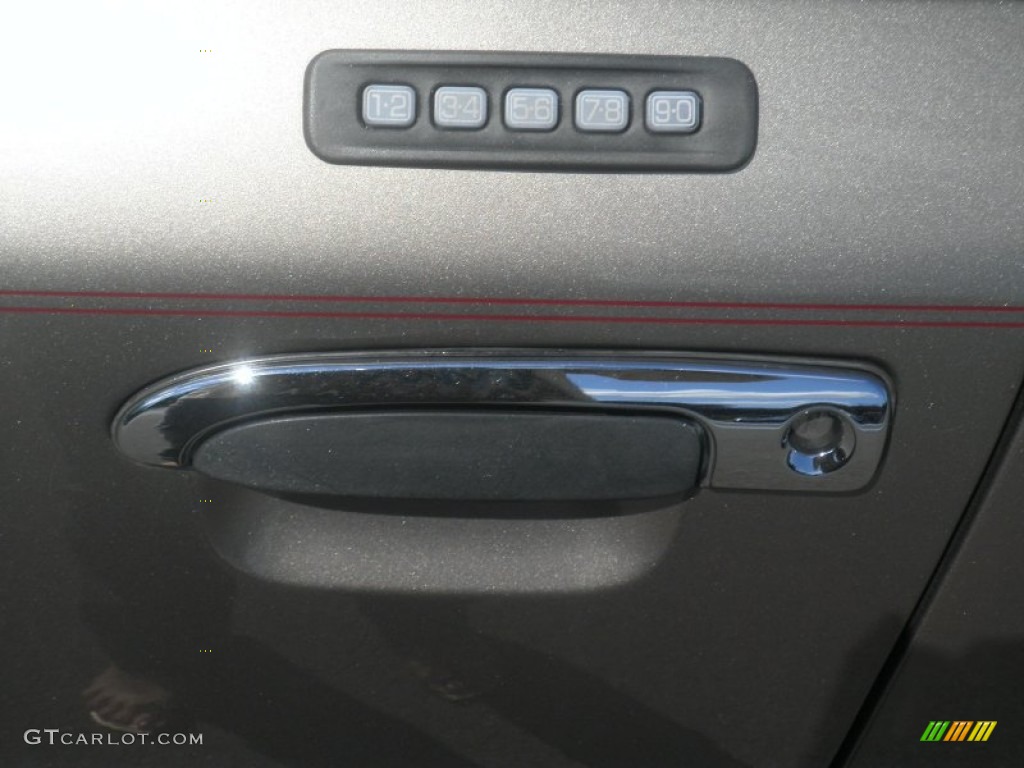 2004 Grand Marquis GS - Arizona Beige Metallic / Medium Parchment photo #11