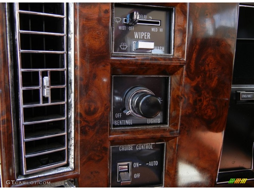 1990 Cadillac Brougham d'Elegance Controls Photo #53253550