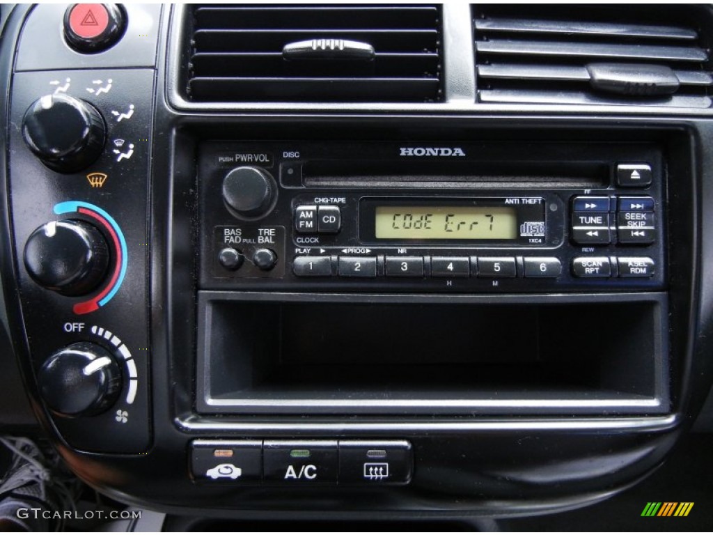 2000 Honda Civic EX Sedan Audio System Photo #53253868