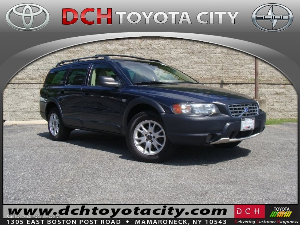 2004 XC70 AWD - Nautic Blue Metallic / Beige/Light Sand photo #1