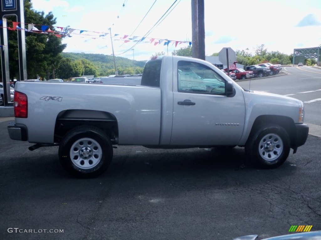 2011 Silverado 1500 Regular Cab 4x4 - Sheer Silver Metallic / Dark Titanium photo #4
