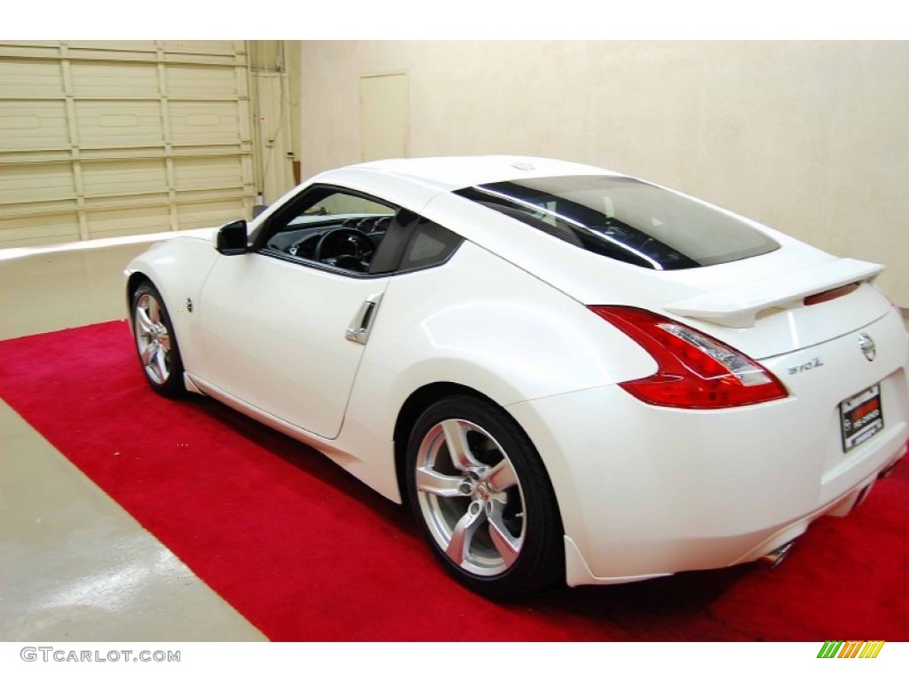 2010 370Z Touring Coupe - Pearl White / Black Leather photo #4