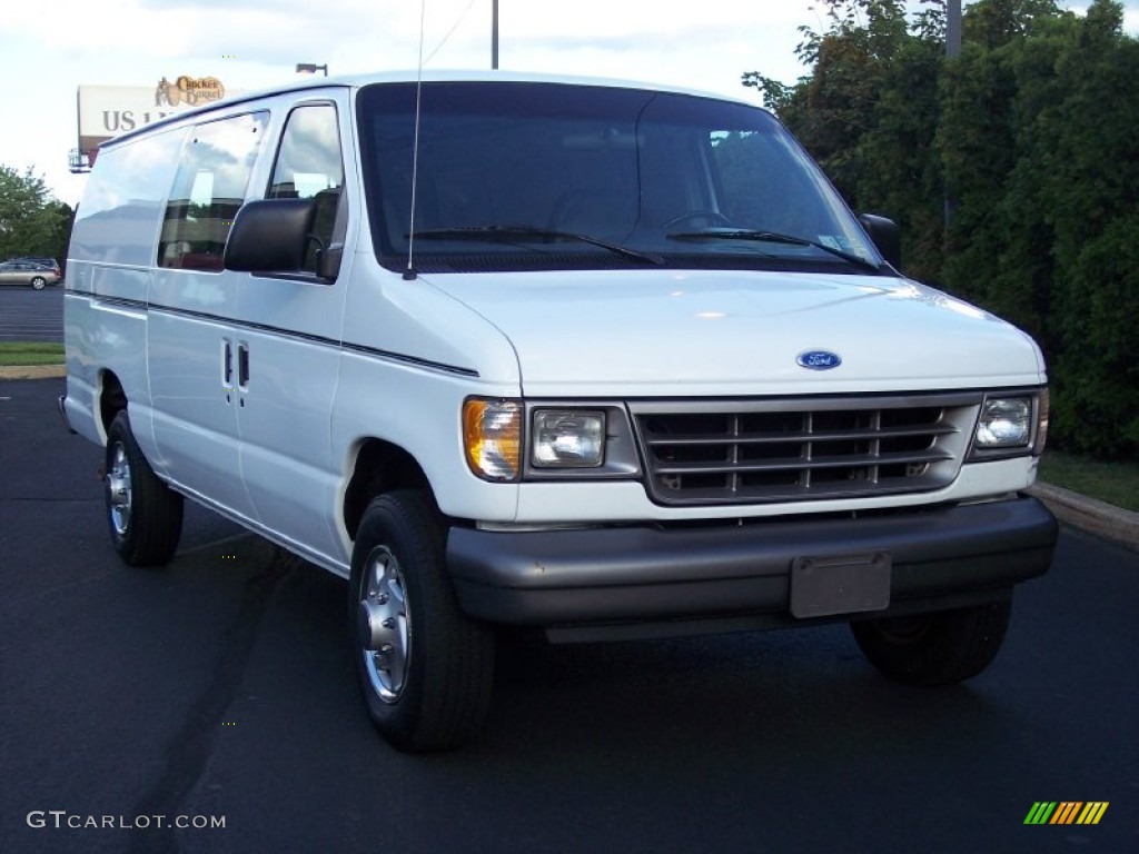 1996 E Series Van E250 Commercial Extended - Oxford White / Medium Gray photo #9