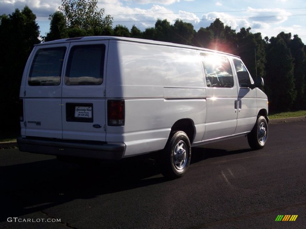 1996 E Series Van E250 Commercial Extended - Oxford White / Medium Gray photo #15