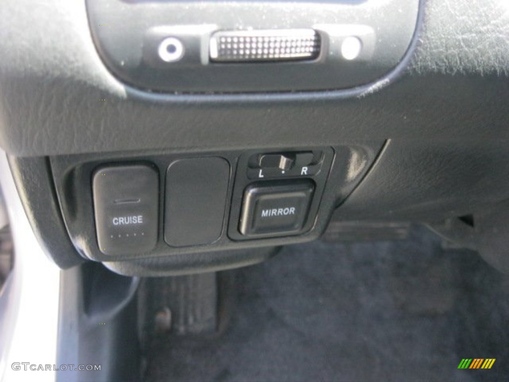 2005 Civic LX Coupe - Satin Silver Metallic / Black photo #20