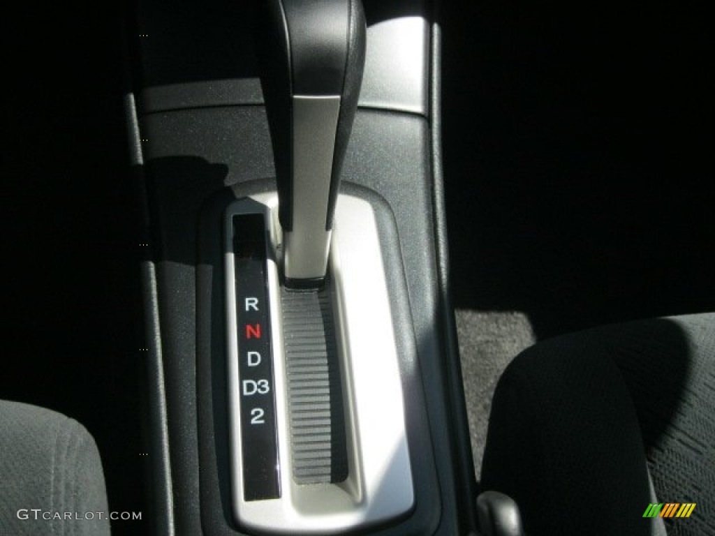 2005 Civic LX Coupe - Satin Silver Metallic / Black photo #26