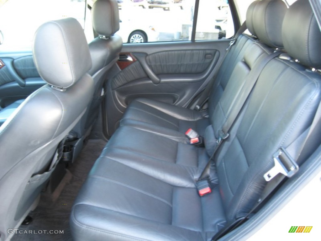 Charcoal Interior 2004 Mercedes-Benz ML 500 4Matic Photo #53266600