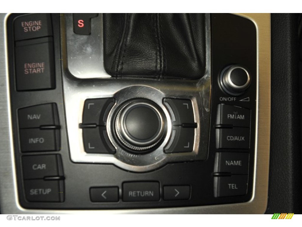 2008 Audi Q7 4.2 Premium quattro Controls Photo #53269609