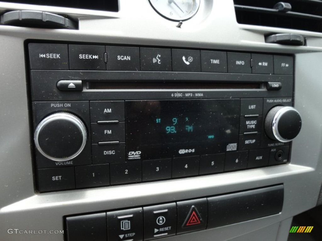 2008 Chrysler Sebring Touring Convertible Audio System Photo #53274007