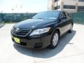 Black - Camry LE Photo No. 7