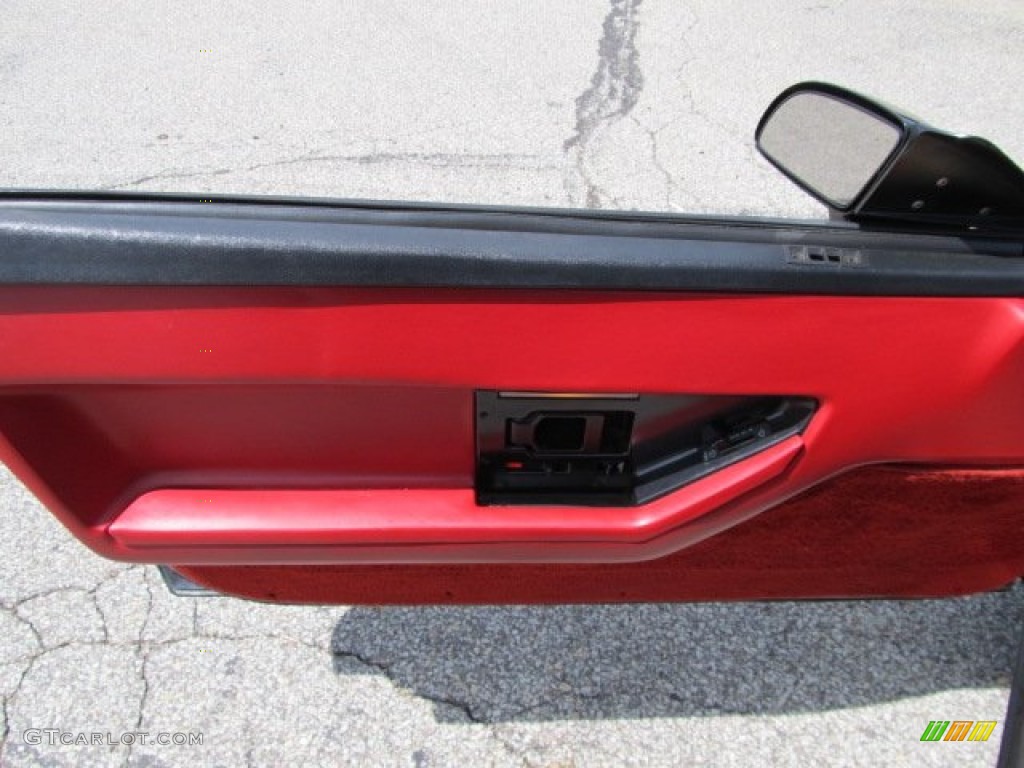 1986 Chevrolet Corvette Convertible Red Door Panel Photo #53275279
