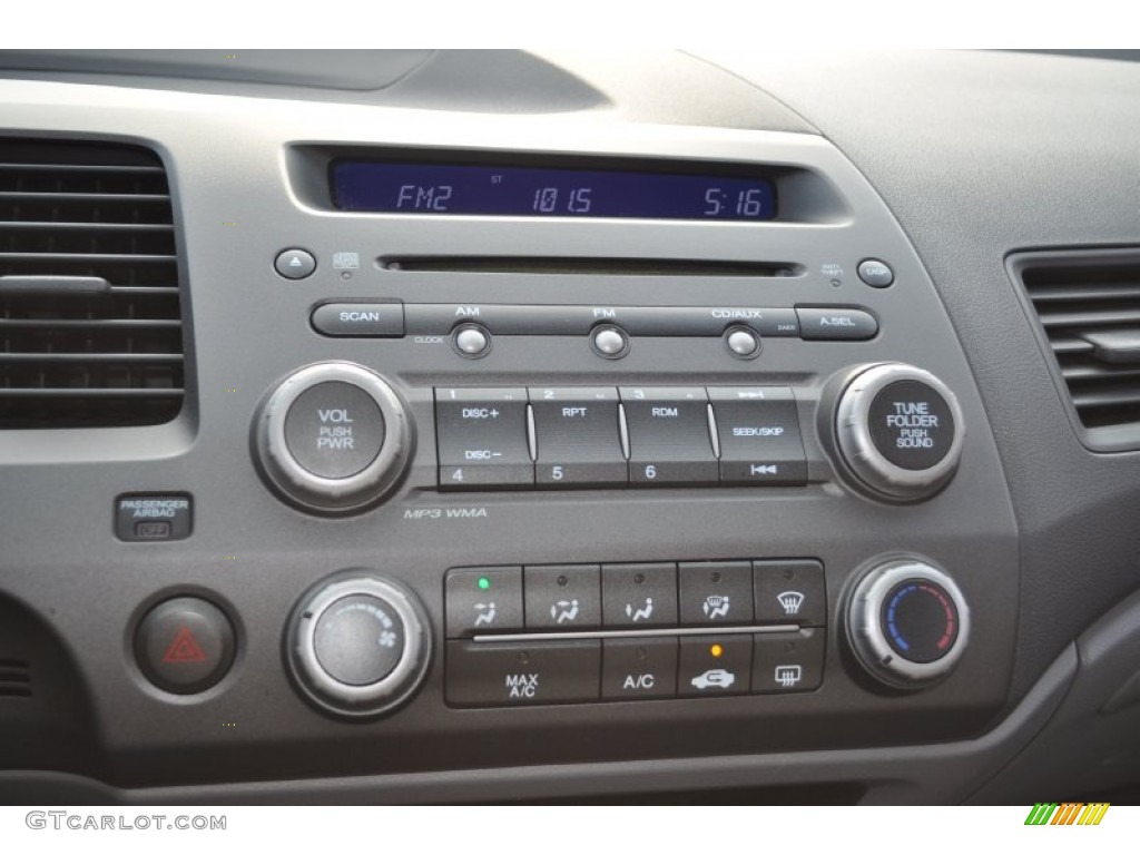 2006 Honda Civic LX Sedan Controls Photo #53277301
