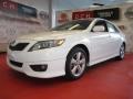 Super White - Camry SE Photo No. 1