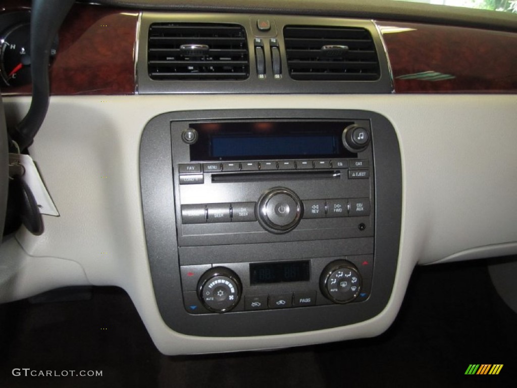 2009 Buick Lucerne CXL Audio System Photo #53282052