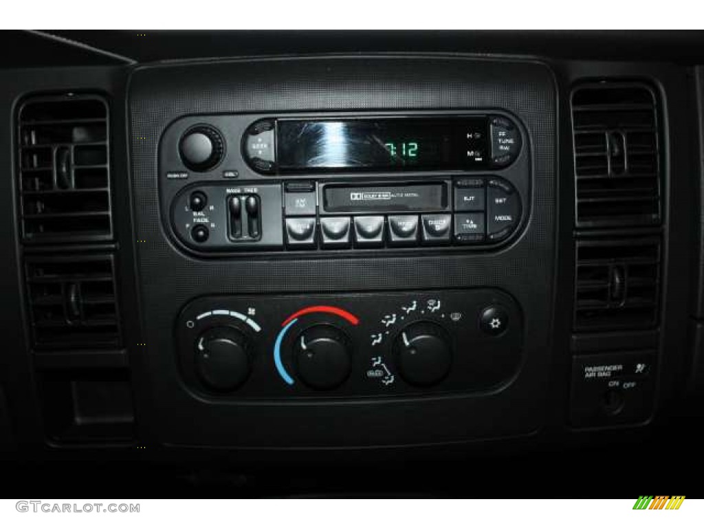 2003 Dodge Dakota Regular Cab Audio System Photo #53282169