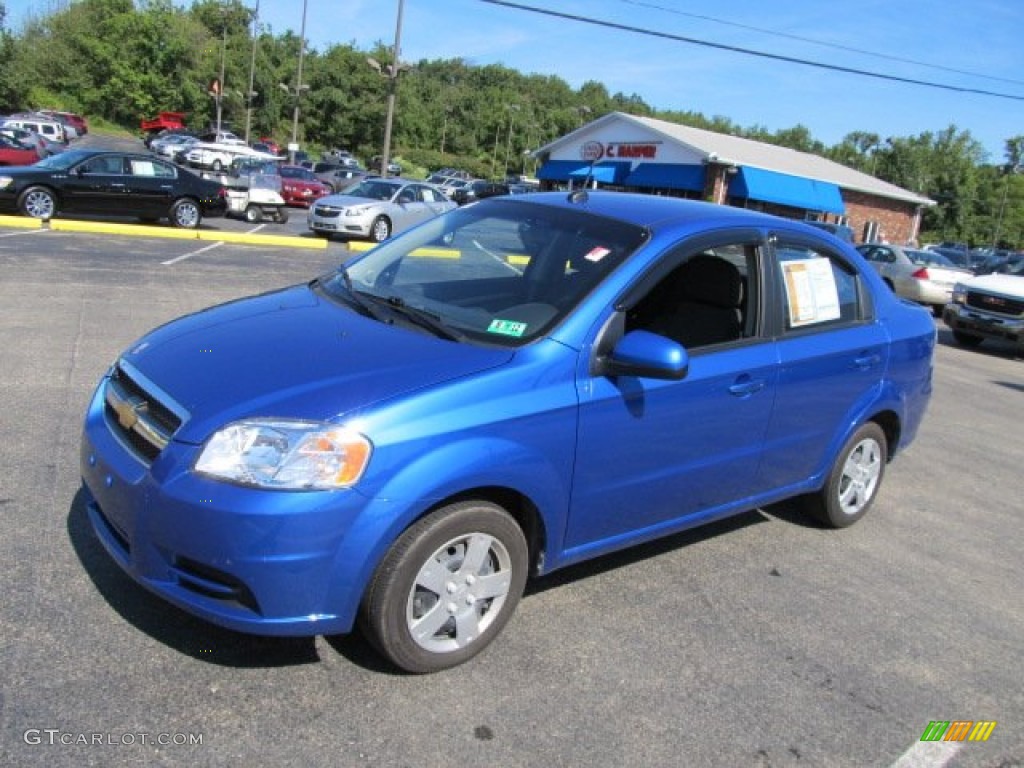 2010 Aveo LT Sedan - Bright Blue / Charcoal photo #5