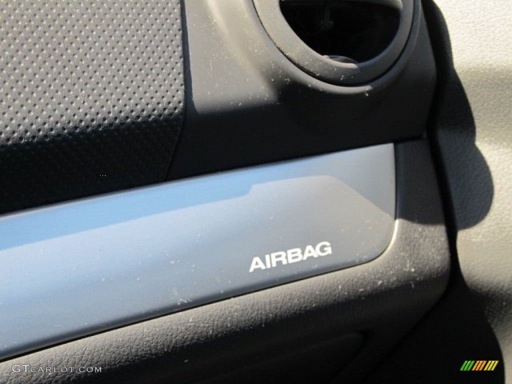 2010 Aveo LT Sedan - Bright Blue / Charcoal photo #19