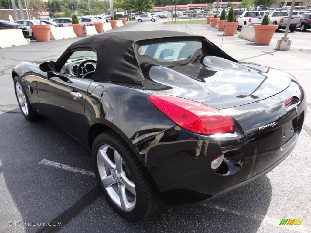 Mysterious Black 2006 Pontiac Solstice Roadster Exterior Photo #53294199