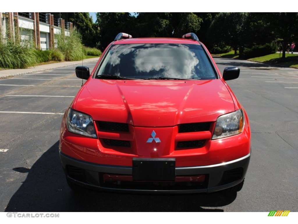 2004 Outlander LS AWD - Phoenix Red / Charcoal photo #2