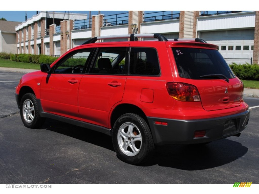 2004 Outlander LS AWD - Phoenix Red / Charcoal photo #4
