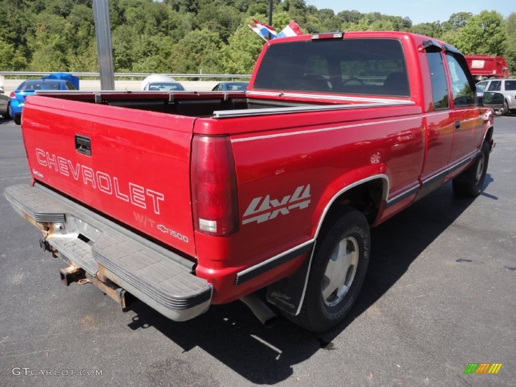 Victory Red 1996 Chevrolet C/K K1500 Extended Cab 4x4 Exterior Photo #53294766