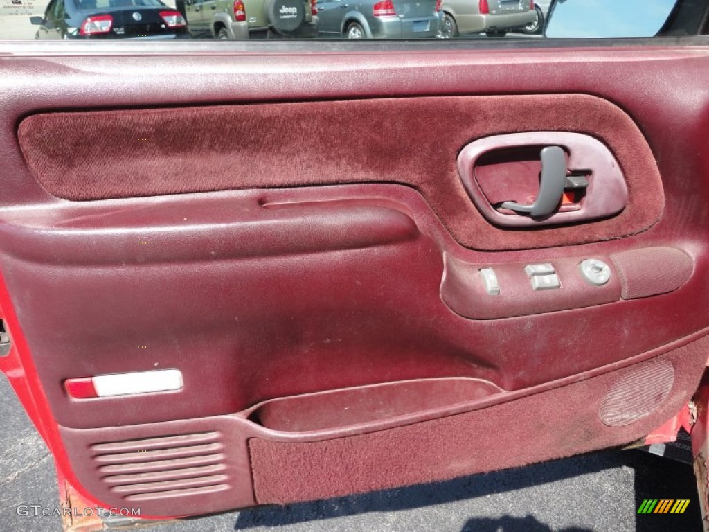 1996 Chevrolet C/K K1500 Extended Cab 4x4 Red Door Panel Photo #53294892