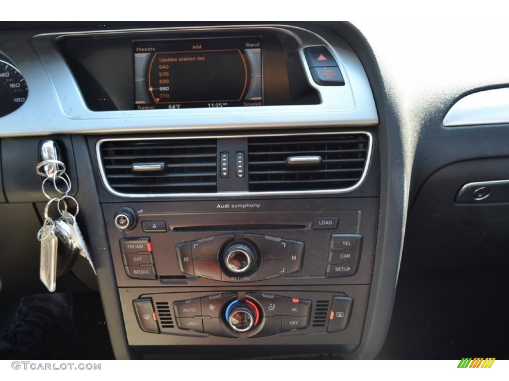 2009 A4 2.0T Premium quattro Sedan - Ice Silver Metallic / Black photo #12