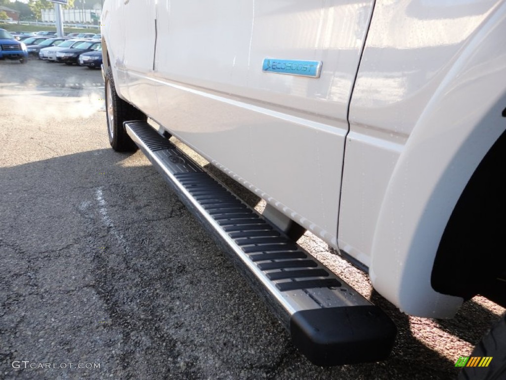 2011 F150 Lariat SuperCrew 4x4 - Oxford White / Black photo #10