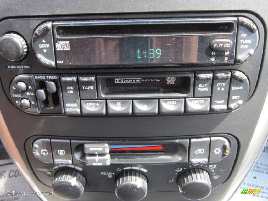 2004 Chrysler Town & Country Touring Audio System Photo #53296275