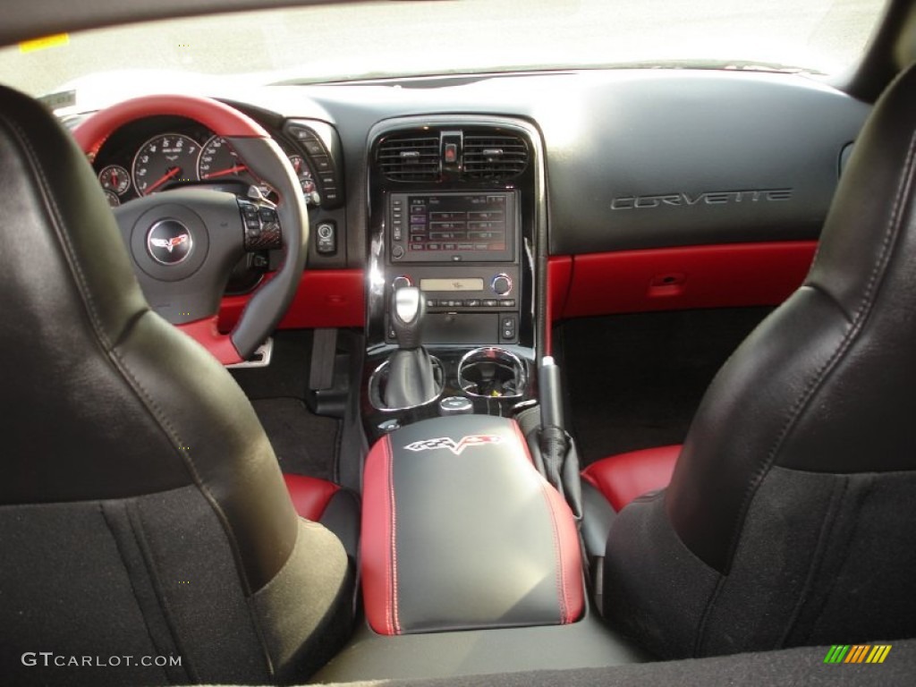 2009 Chevrolet Corvette Coupe Ebony/Red Dashboard Photo #53296485