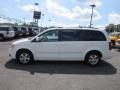 Stone White - Grand Caravan SXT Photo No. 4