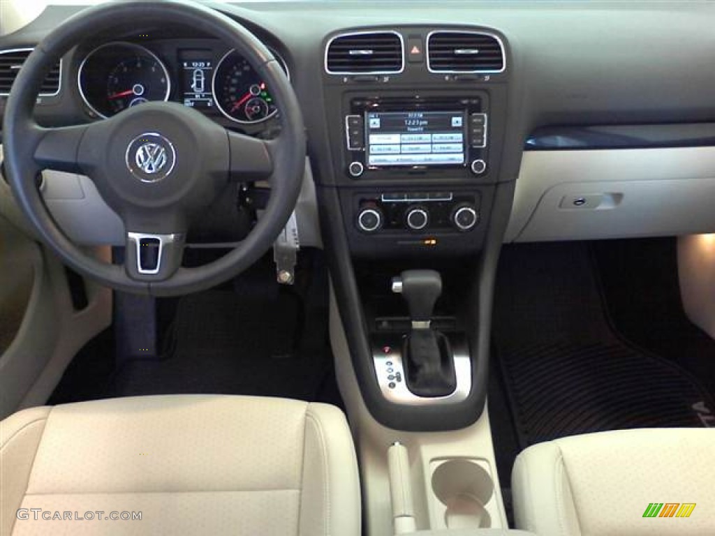 2010 Volkswagen Jetta SE SportWagen Cornsilk Beige Dashboard Photo #53298213
