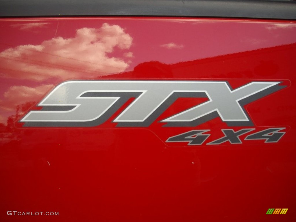 2006 F150 STX SuperCab 4x4 - Bright Red / Medium Flint photo #10