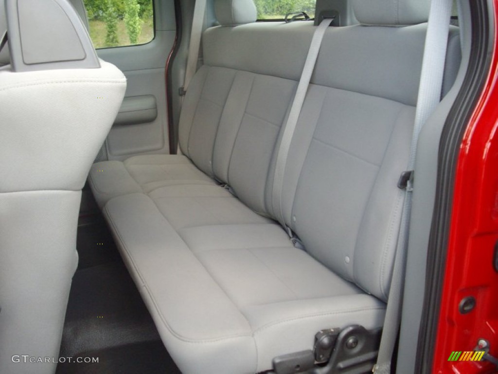 2006 F150 STX SuperCab 4x4 - Bright Red / Medium Flint photo #13