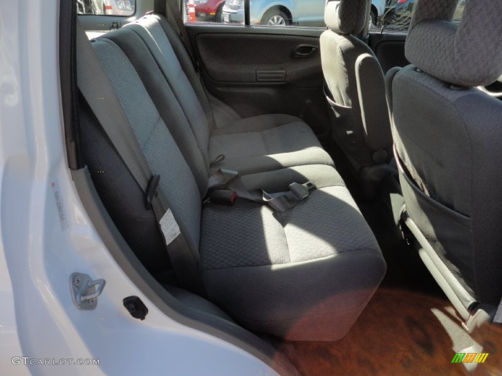 2002 Tracker 4WD Hard Top - White / Medium Gray photo #16