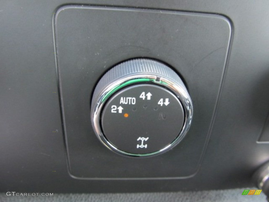 2008 Chevrolet Silverado 1500 LT Extended Cab 4x4 Controls Photo #53300553