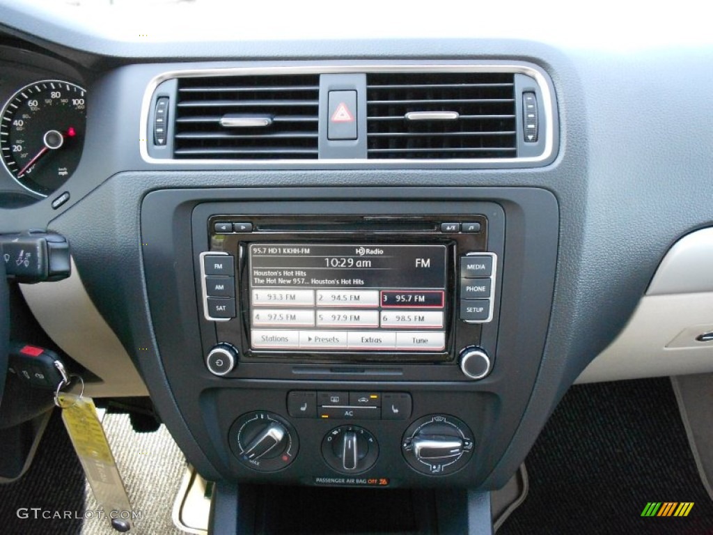 2012 Volkswagen Jetta TDI Sedan Controls Photo #53304768