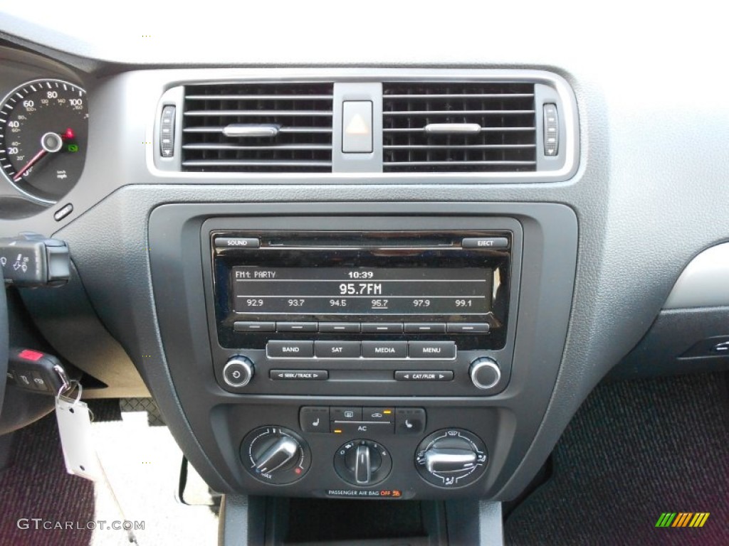 2012 Volkswagen Jetta TDI Sedan Controls Photo #53305128