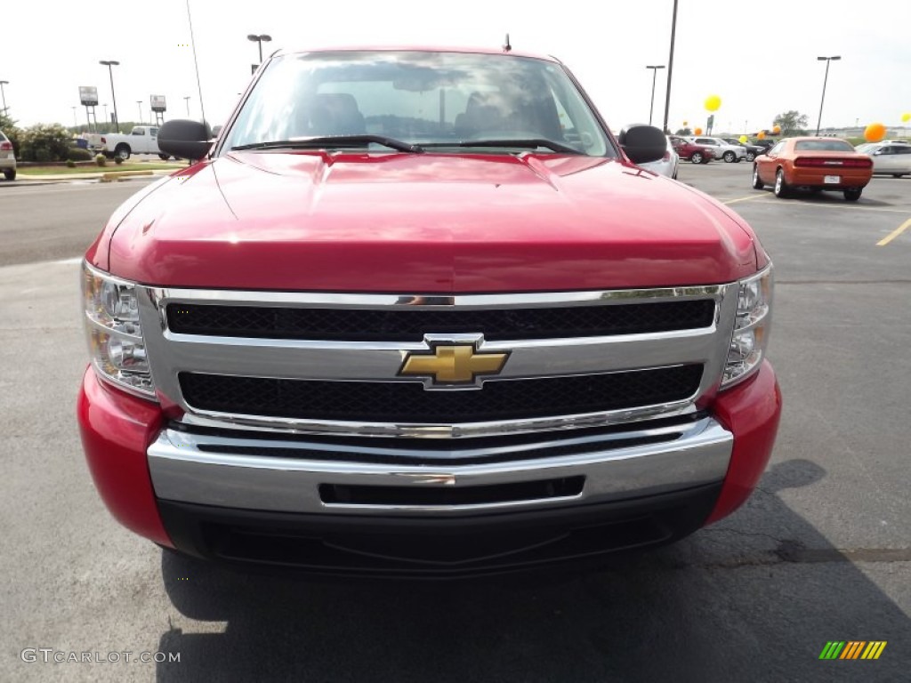 2011 Silverado 1500 LS Extended Cab - Victory Red / Dark Titanium photo #2
