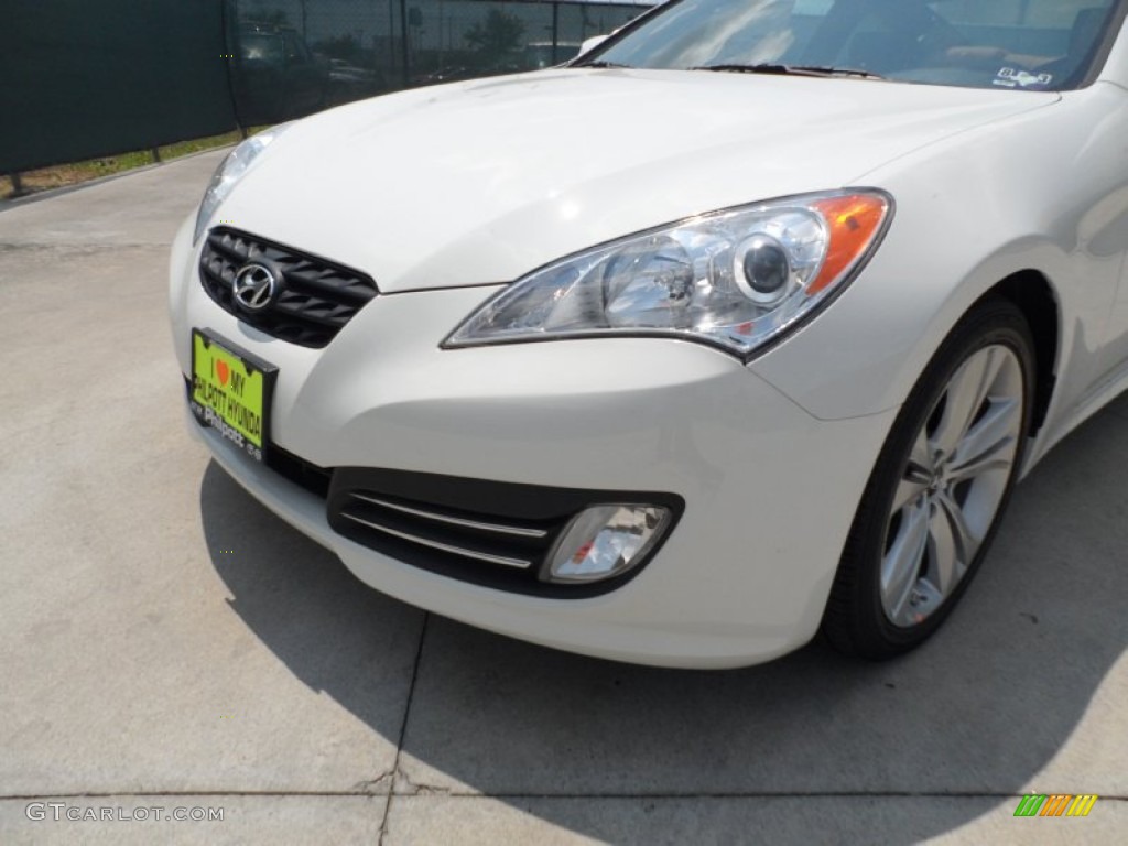 2012 Genesis Coupe 3.8 Grand Touring - Karussell White / Brown Leather photo #10