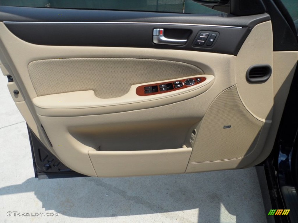 2012 Hyundai Genesis 3.8 Sedan Cashmere Door Panel Photo #53315292