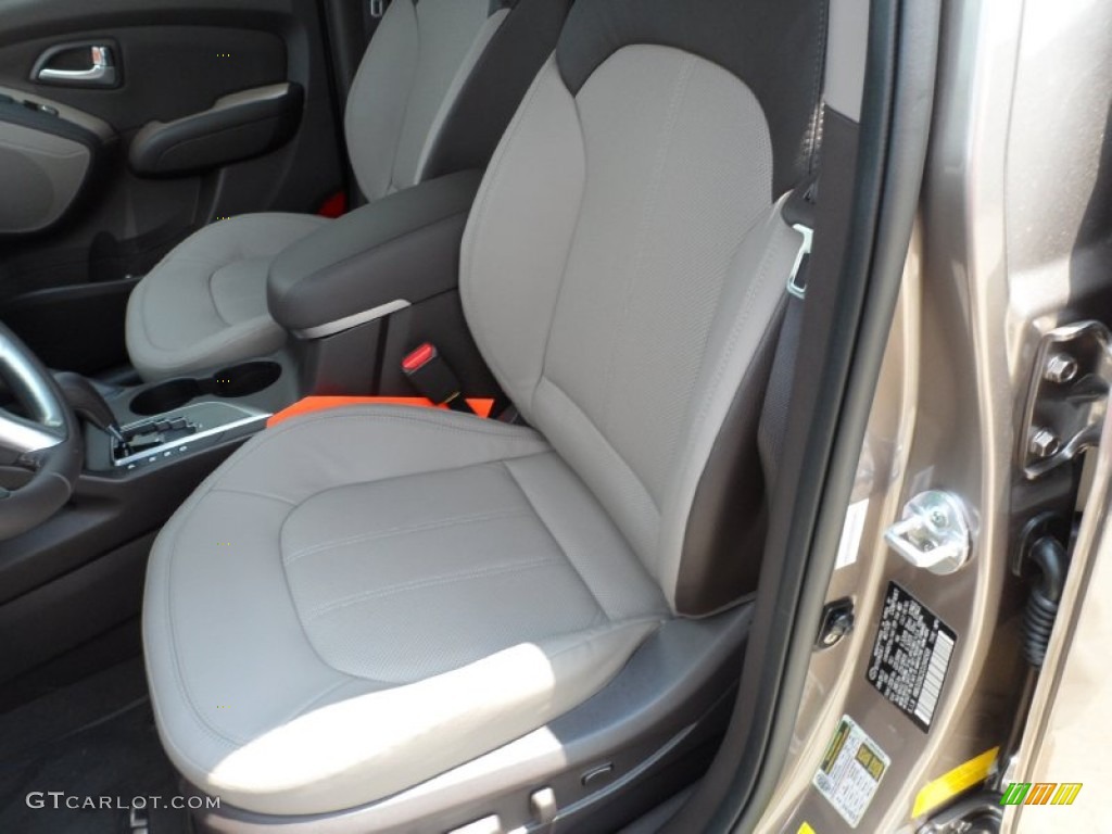 Taupe Interior 2012 Hyundai Tucson Limited Photo #53316585