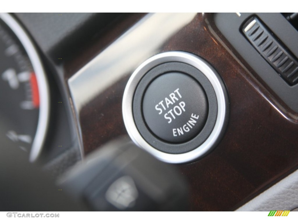 2011 3 Series 328i Sedan - Black Sapphire Metallic / Gray Dakota Leather photo #18