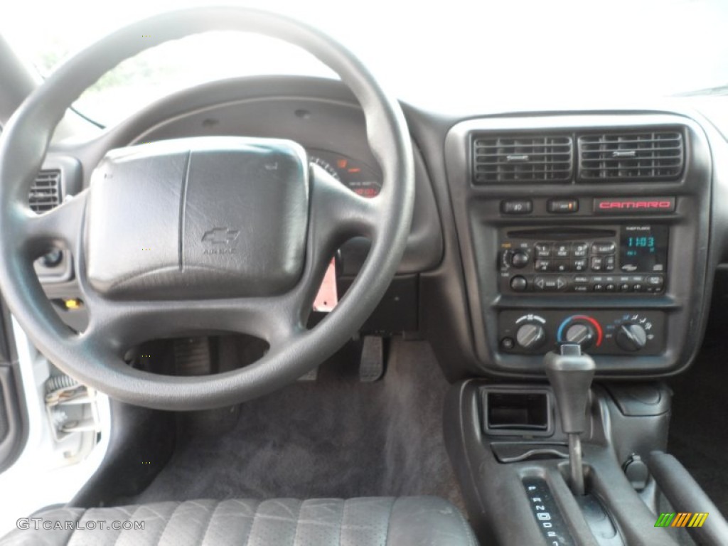 2001 Chevrolet Camaro Coupe Ebony Dashboard Photo #53317344