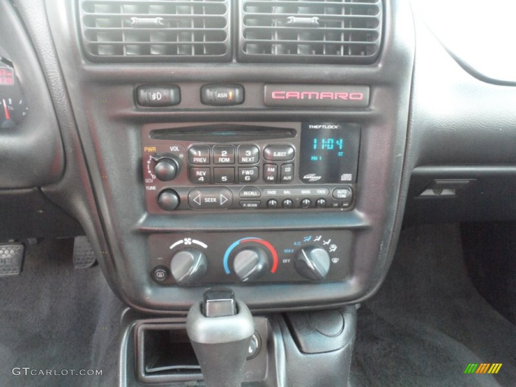 2001 Chevrolet Camaro Coupe Audio System Photo #53317362